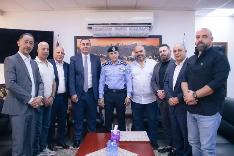 الشرطة الفلسطينية والغرفة التجارية