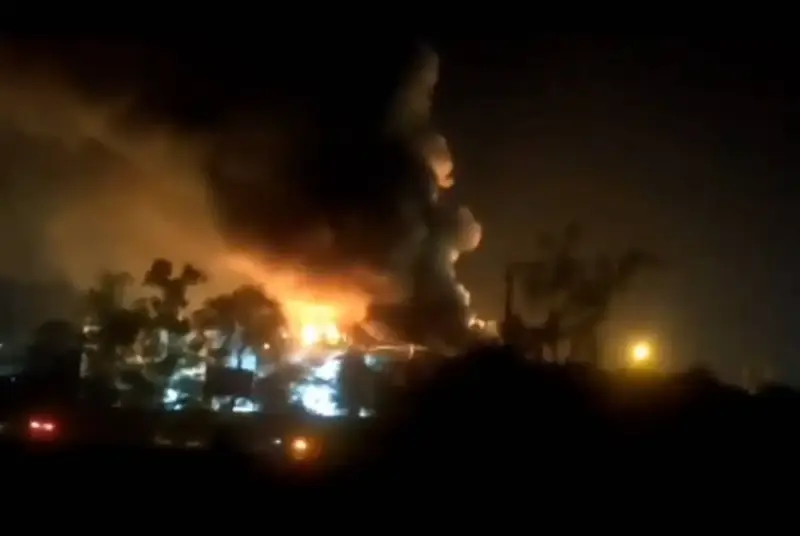 لقطة من فيديو متداول لحريق المصفاة