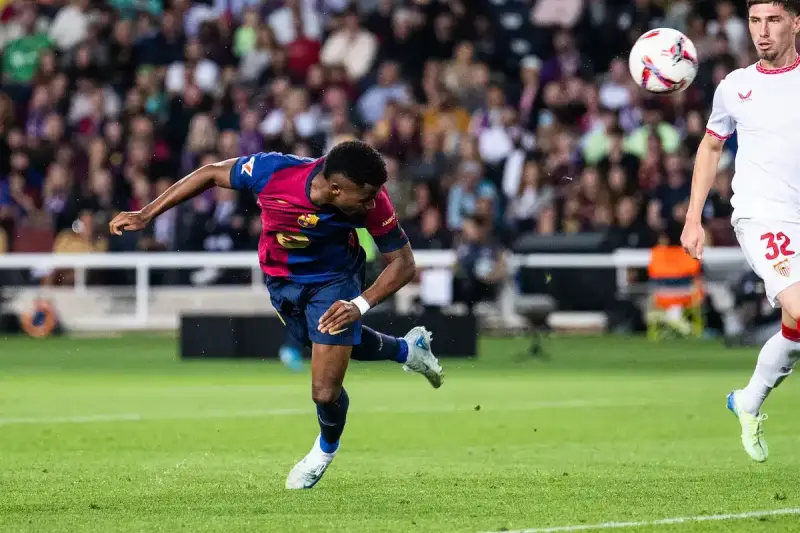 فريق برشلونة الإسباني