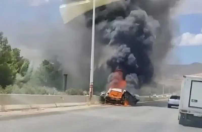 غارة إسرائيلية تستهدف سيارة في دمشق