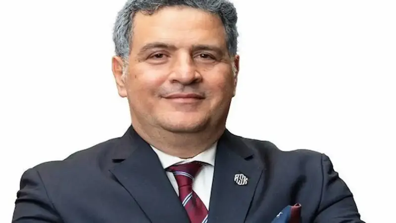 الدكتور أحمد شيرين كريم