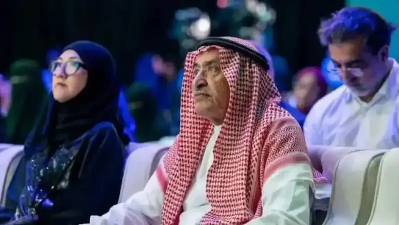 الهيئة السعودية للتخصصات الصحية تكرم عميد الأطباء الدكتور سليمان المحيا