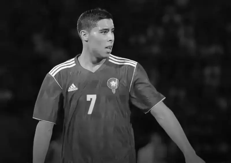 اللاعب المغربي الراحل عبد العزيز برادة
