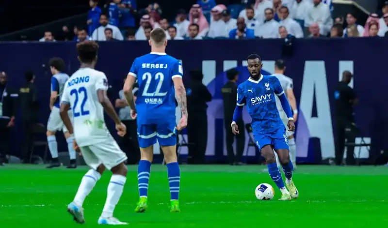 الهلال ضد استقلال طهران
