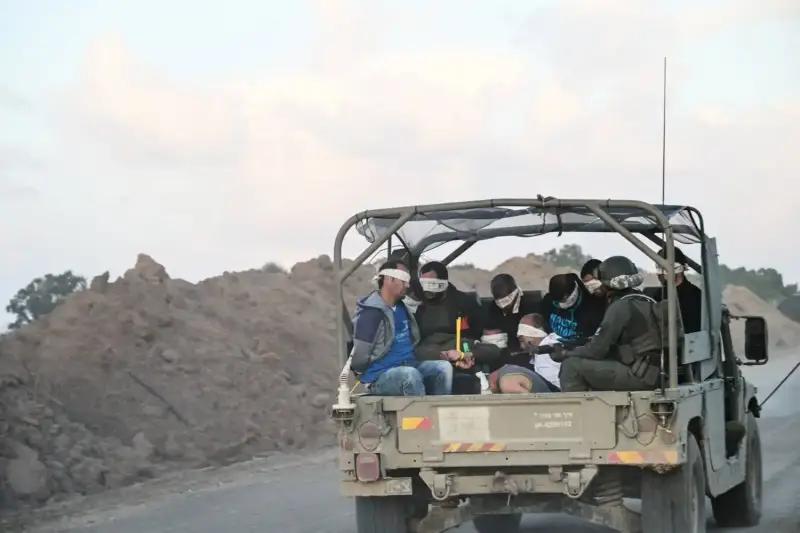 معتقل