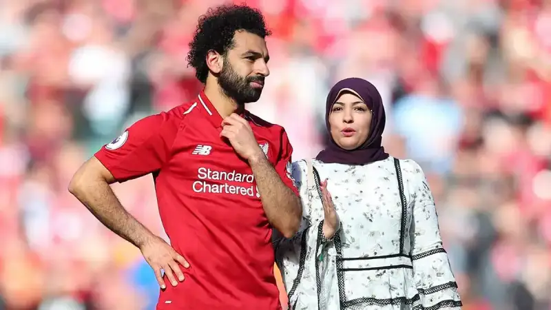 محمد صلاح وزوجته ماجي