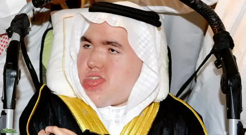 الفنان عمار بوقس قاهر المستحيل السعودي