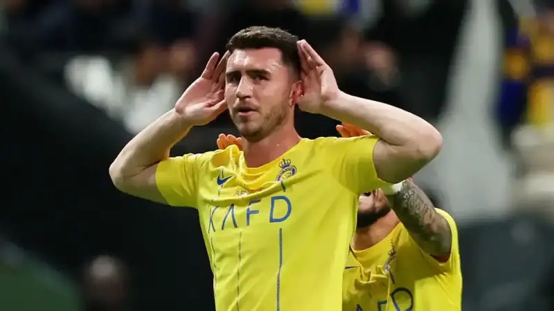 مدافع النصر السعودي  إيمريك لابورت