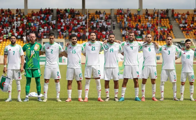 الجزائر وليبيريا