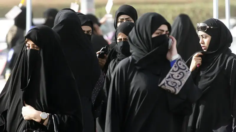 نساء من الكويت