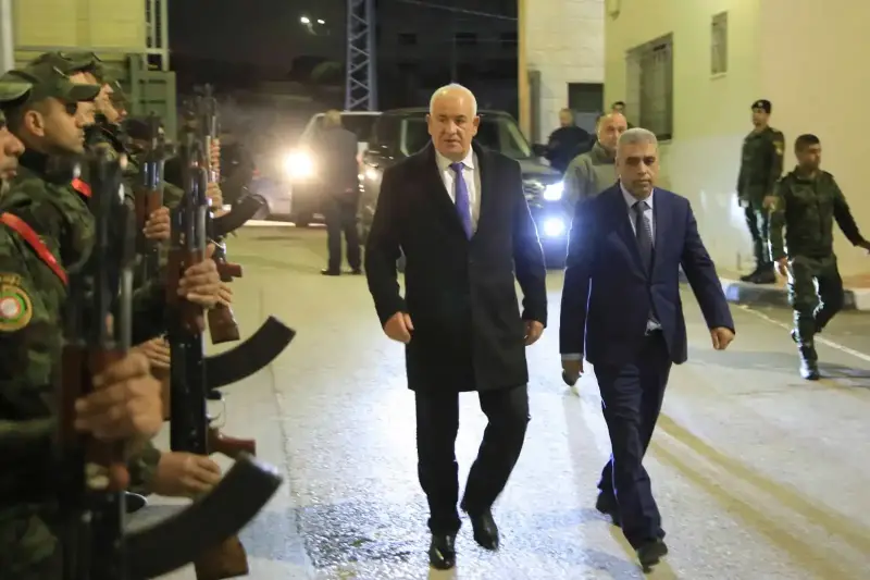 وزير الداخلية اللواء زياد هب الريح