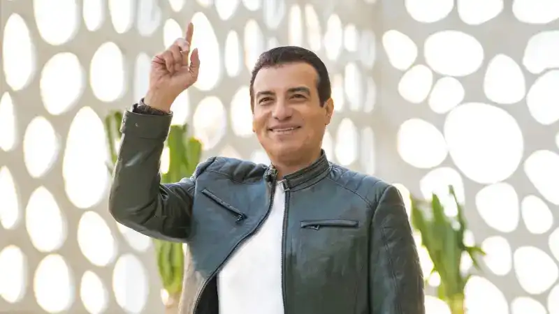 إيهاب توفيق