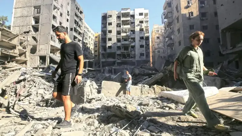 إسرائيل تستهدف مواقع لحزب الله