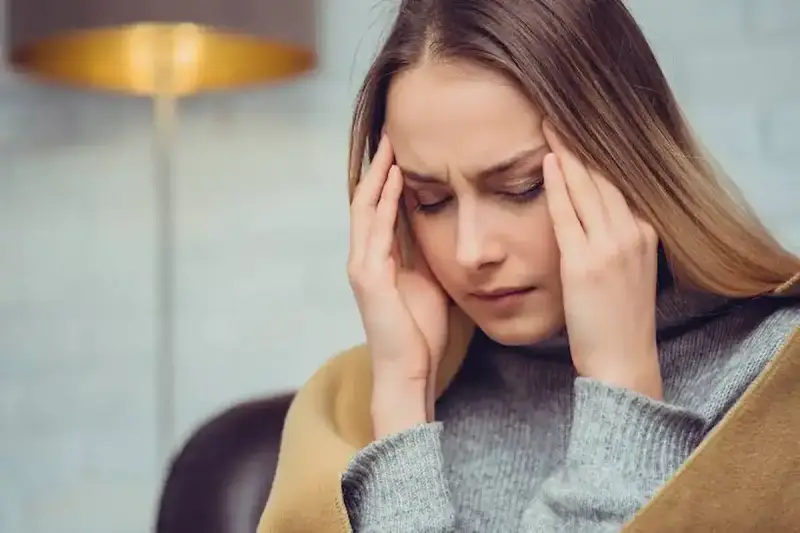 الصداع الخادع.. متى يكون إنذاراً بوجود ورم في المخ؟