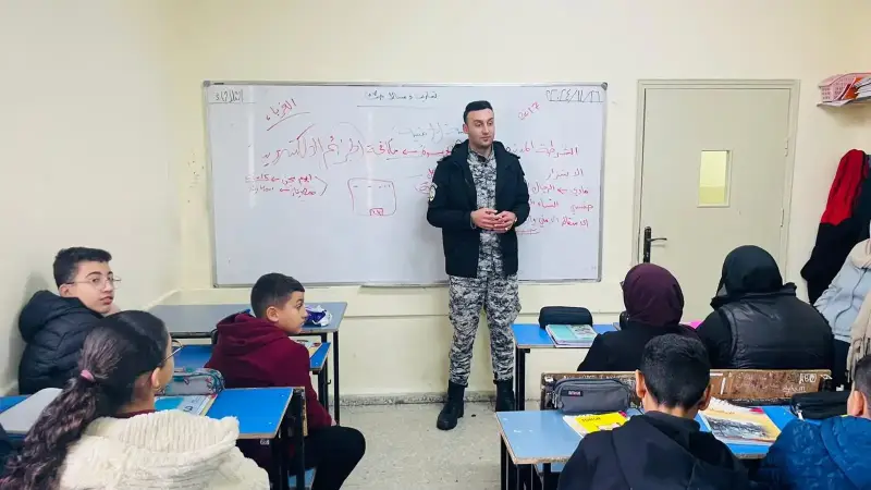 الضابطة الجمركية تقدم محاضرات توعوية