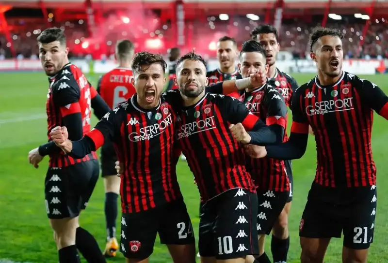 اتحاد الجزائر ضد نادي أورابا يونايتد
