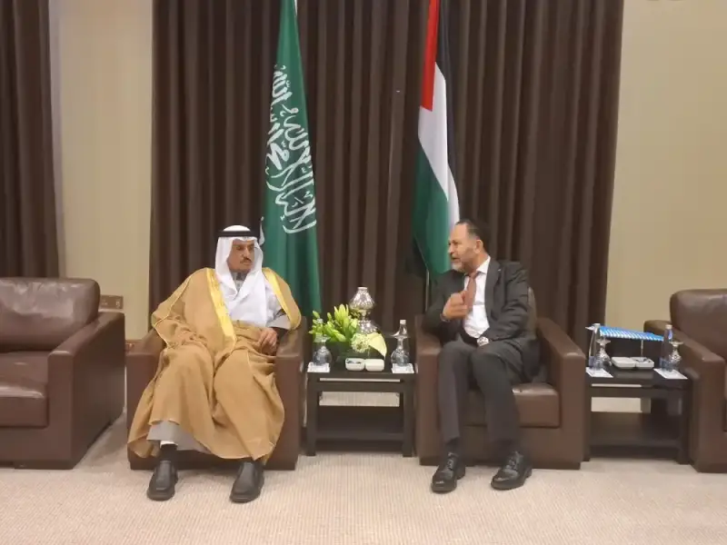 رئيس سلطة المياه مع مع وكيل وزارة المياه السعودية