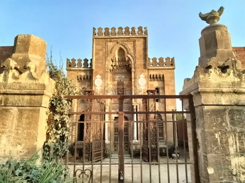 هدم مقابر مدينة العبور