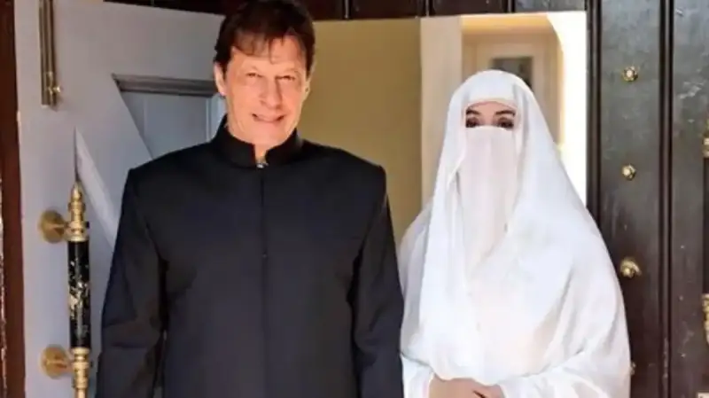 اعتقال زوجة عمران خان