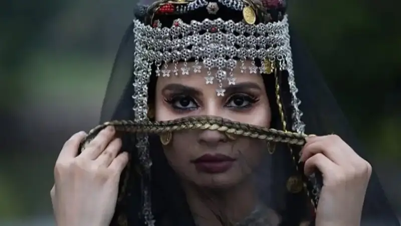 من هي آية دحان