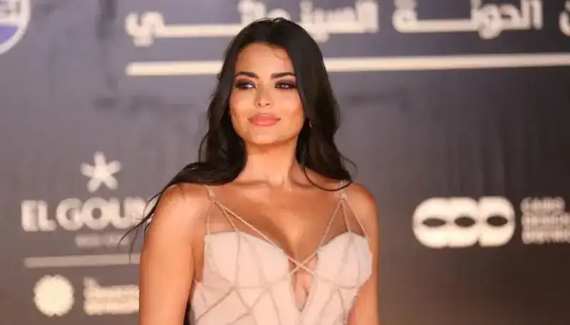 أسماء جلال