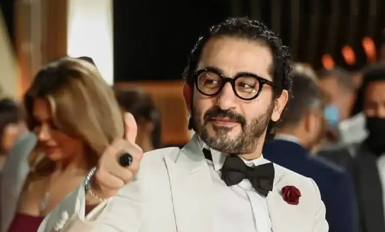 الفنان أحمد حلمي