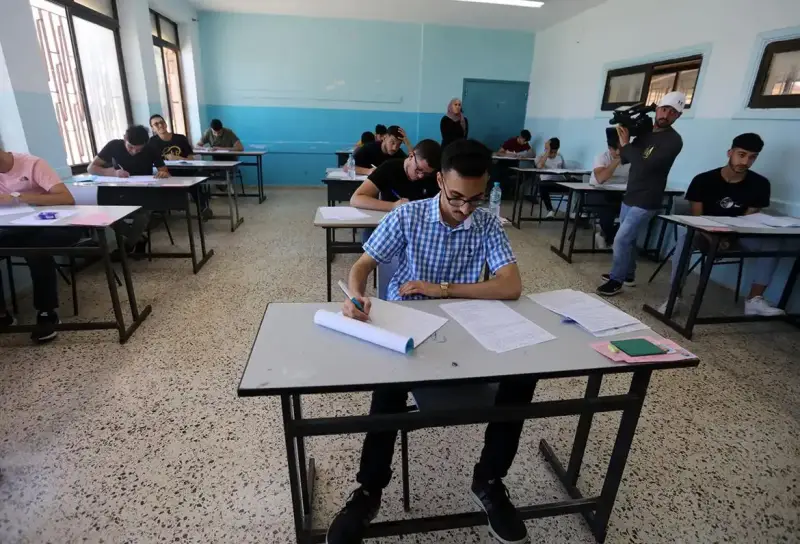 الثانوية العامة 2025 لطلبة غزة