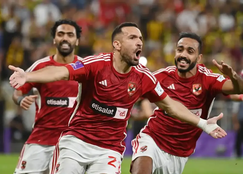 الأهلي ضد بلوزداد
