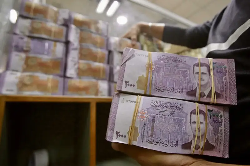سعر الليرة السورية مقابل الدولار