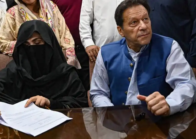 رئيس الوزراء السابق عمران خان