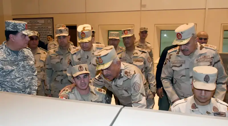 وزير الدفاع المصري