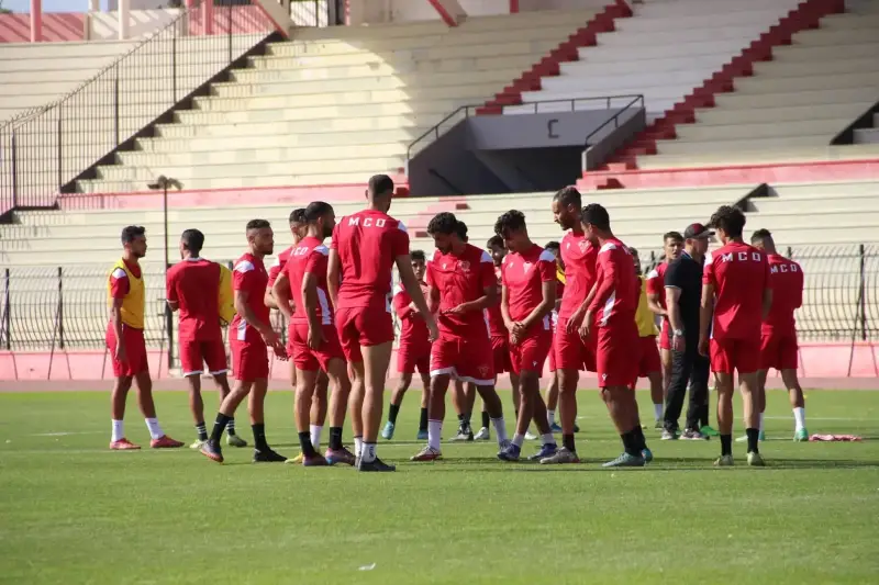 اتحاد الجزائر ضد مولودية وهران