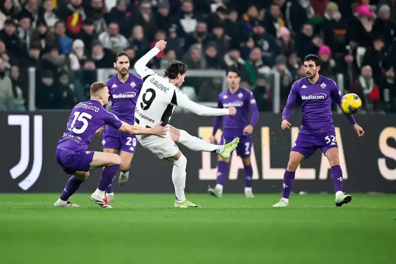 يوفنتوس ضد فيورنتينا