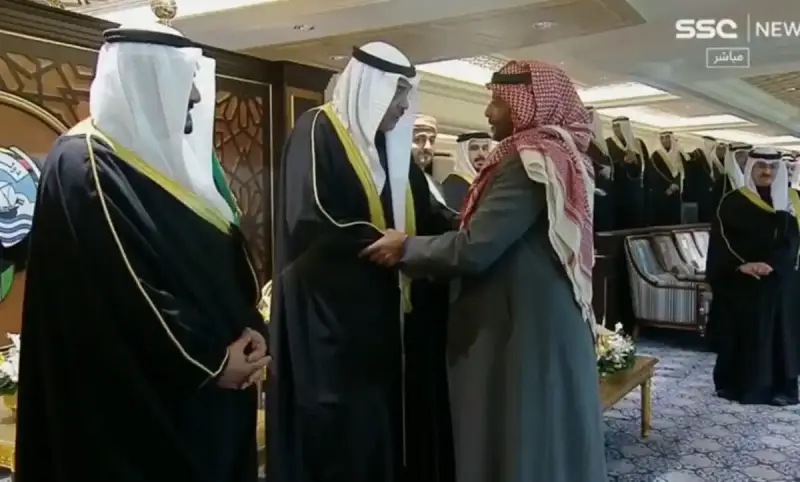 تكريم ولي العهد الكويتي