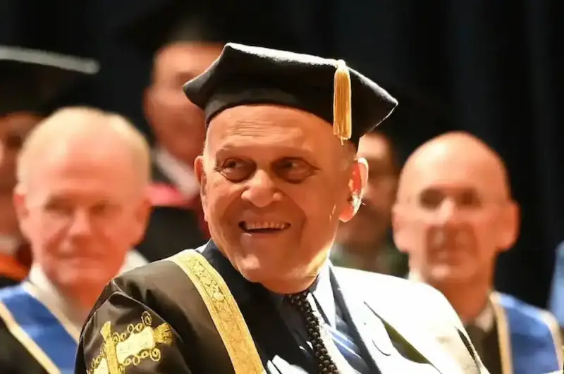 مجدي يعقوب يعلن عن صمامات قلب حية تدوم مدى الحياة.. هل انتهت معاناة مرضى القلب؟
