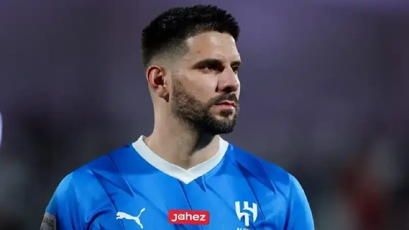 ألكساندر ميتروفيتش مهاجم الهلال
