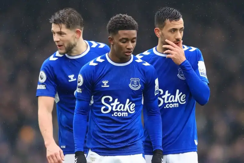 إيفرتون ضد بيتربورو