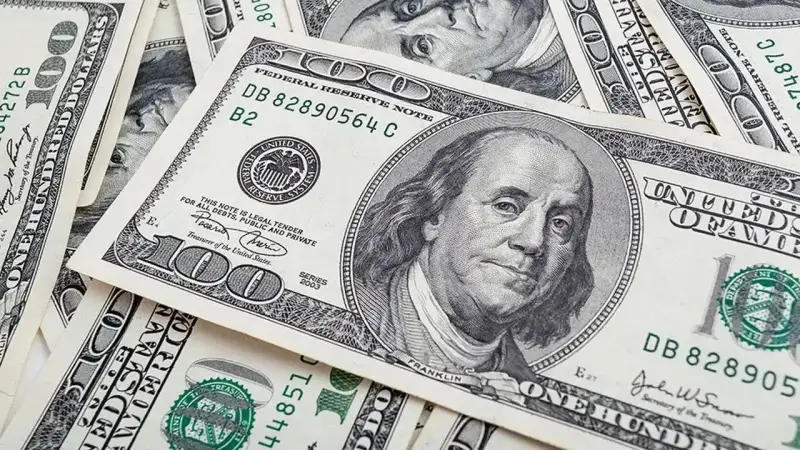 سعر 100 دولار في العراق اليوم