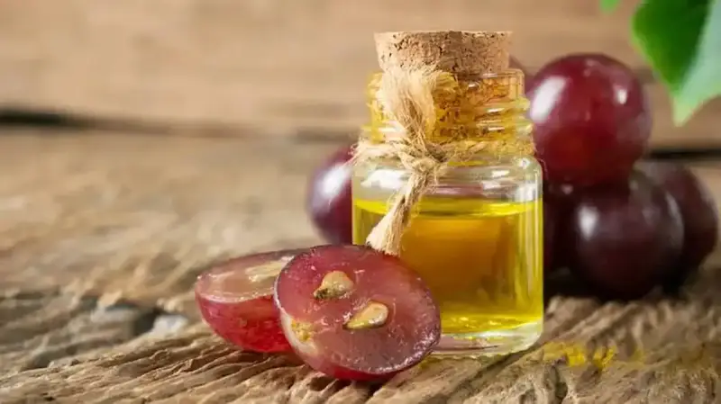 فوائد زيت بذور العنب للبشرة