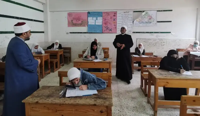 امتحانات الصف السادس الابتدائي الأزهري