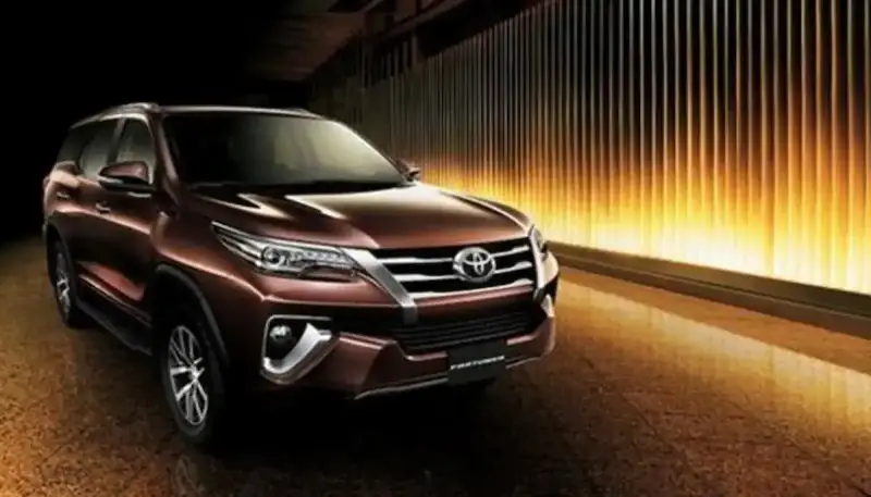 سعر سيارة تويوتا فورتشنر GX2 4X2 SUV