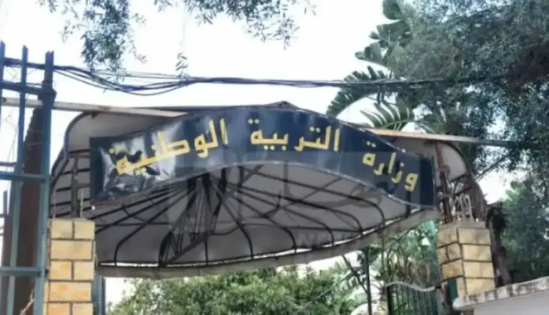 القانون الأساسي والنظام التعويضي لعمال التربية بالجزائر.. تحسينات جديدة للمعلم الجزائري