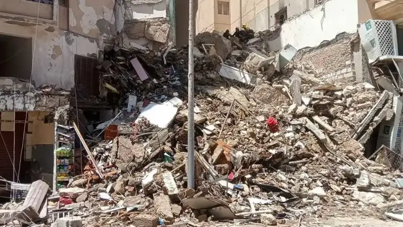 عقارات مُنهارة