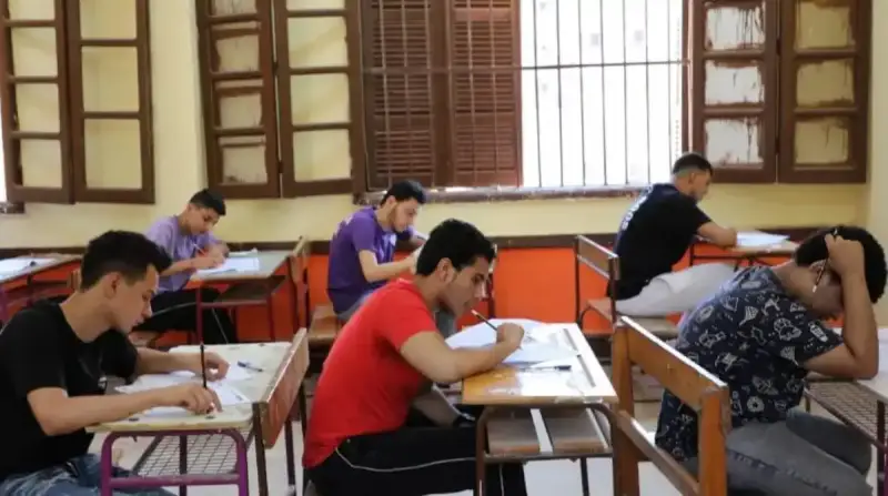 موعد امتحانات الترم الثاني 2025 في مصر