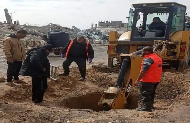 صيانة خط مياه في رفح