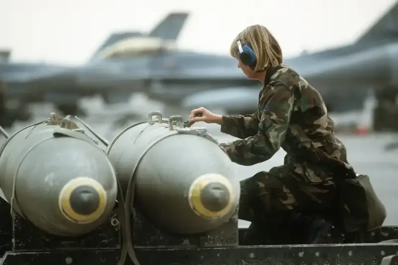قنابل MK-84