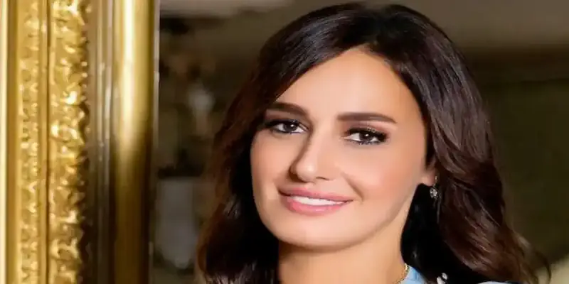 حلا شيحة