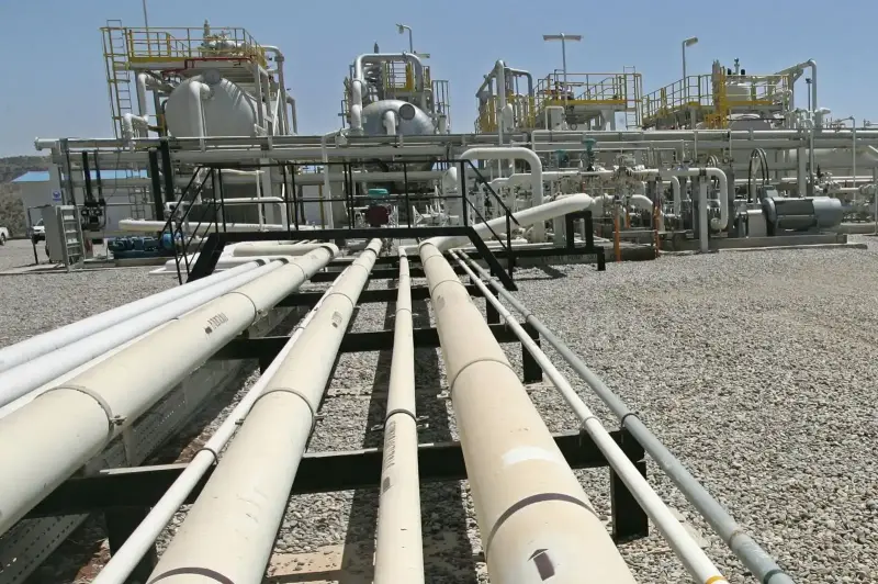 خطوط النفط