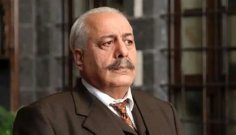 أيمن زيدان