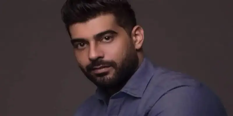 الفنان اللبناني آدم